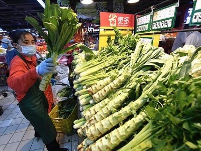 無需囤菜！實(shí)地探訪北京商超：果蔬充足 價(jià)格平穩(wěn)